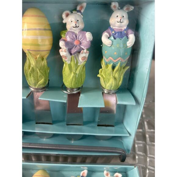 (2) New Blossoms & Blooms Spreaders Easter Ceramic 2 Sets of 4 Rabbit Bunny NIB - Picture 5 of 7